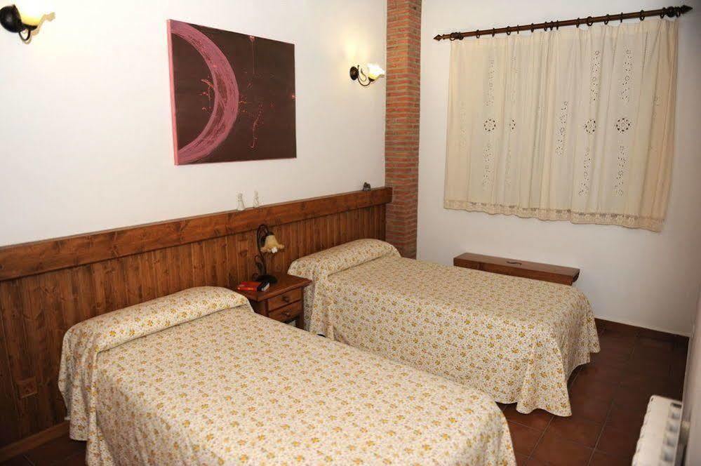 Apartamentos Rurales Monfraguee ตอร์เรฮอน เอล รูบิโอ ภายนอก รูปภาพ