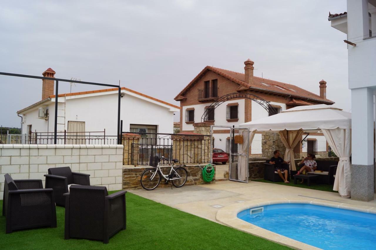 Apartamentos Rurales Monfraguee ตอร์เรฮอน เอล รูบิโอ ภายนอก รูปภาพ